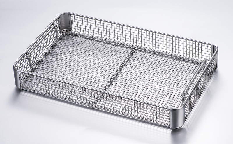Disinfection basket of wire mesh wrap angle